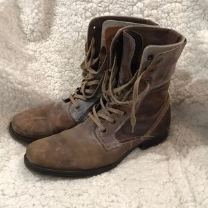 Bullboxer Boots